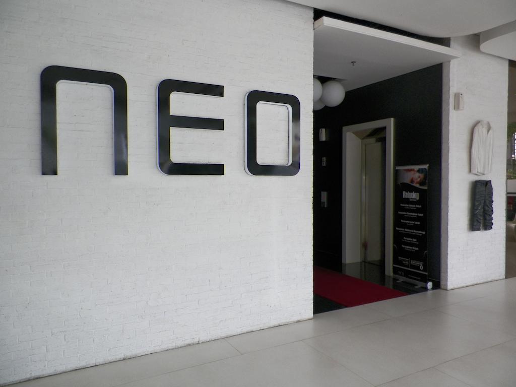Neo Hotel Melawai By Aston Yakarta Exterior foto